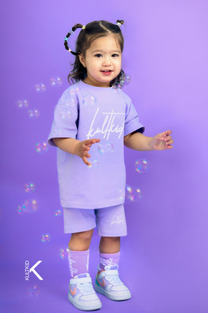 Übergroßes Kult Logo T-Shirt mit Resistain® in Lavendel